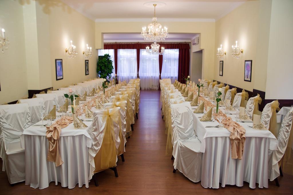 Penzion Kastiel Velky Krtis Extérieur photo