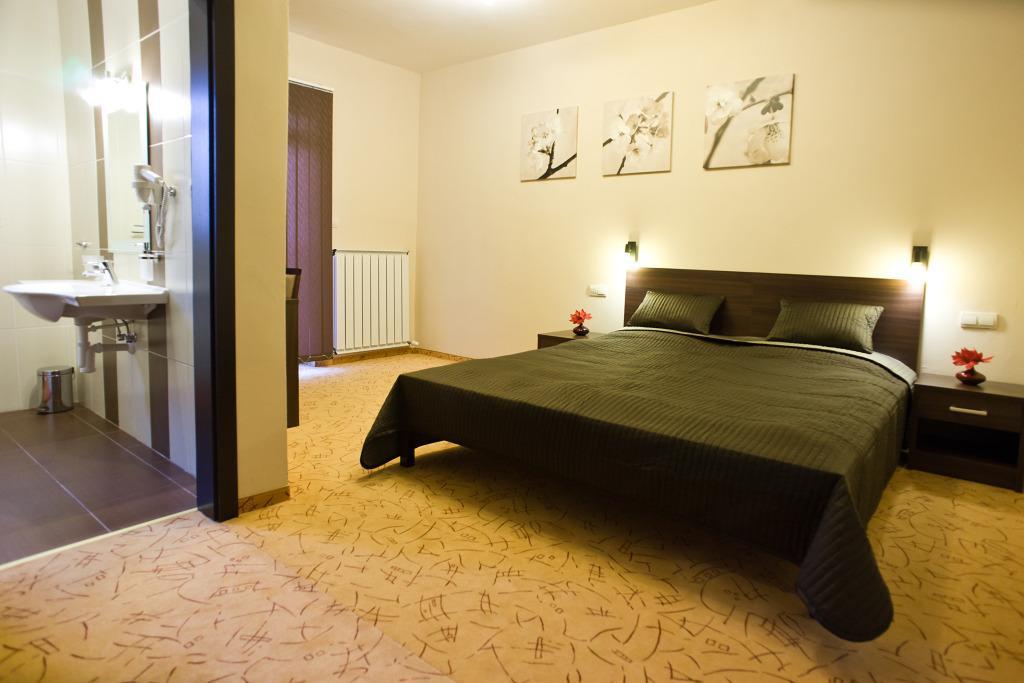 Penzion Kastiel Velky Krtis Chambre photo